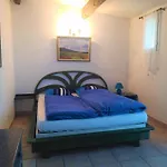 Les Amandiers - 5 Km De La Appartement