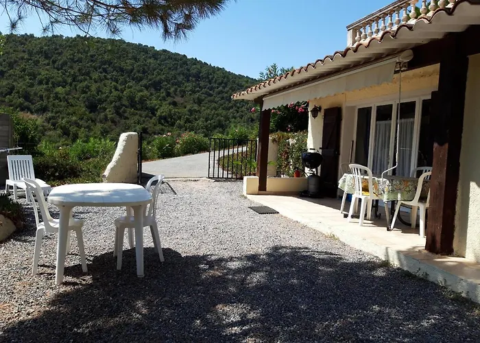 Les Amandiers - 5 Km De La *