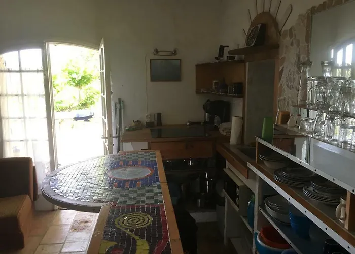 Les Amandiers - 5 Km De La Appartement